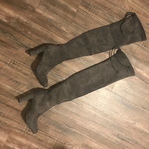 NIB Kaitlyn Pan boots